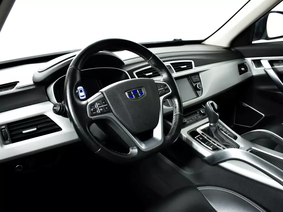 Geely Atlas, фото №13