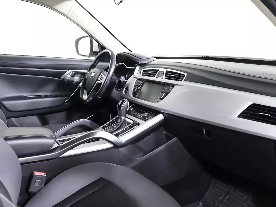 Geely Atlas, фото №11