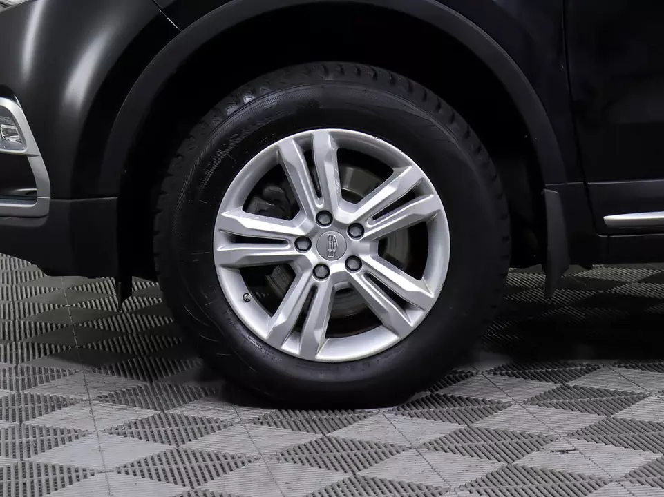 Geely Atlas, фото №21