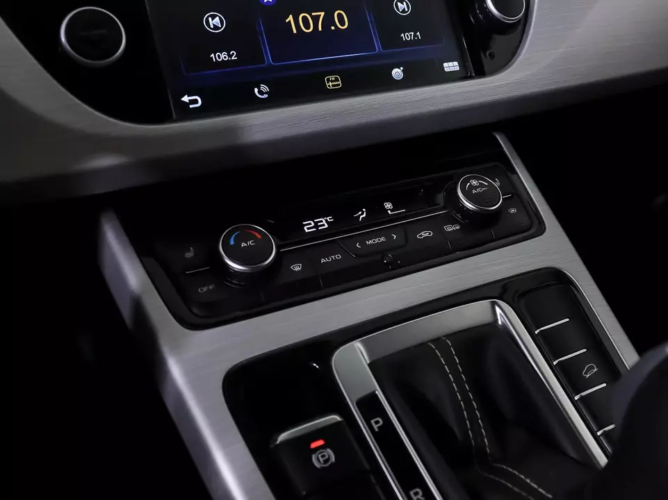 Geely Atlas, фото №18