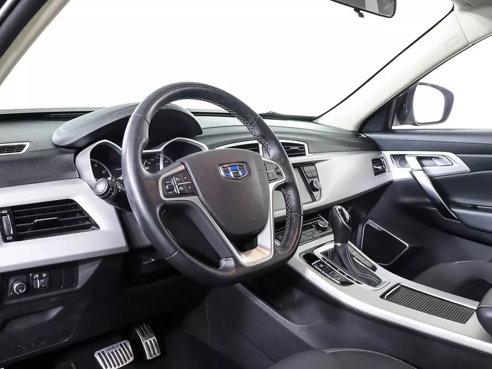 Geely Atlas, фото №16