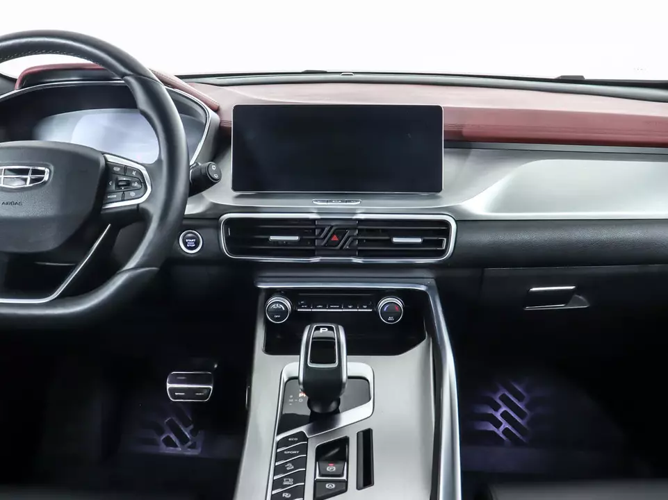 Geely Coolray, фото №12