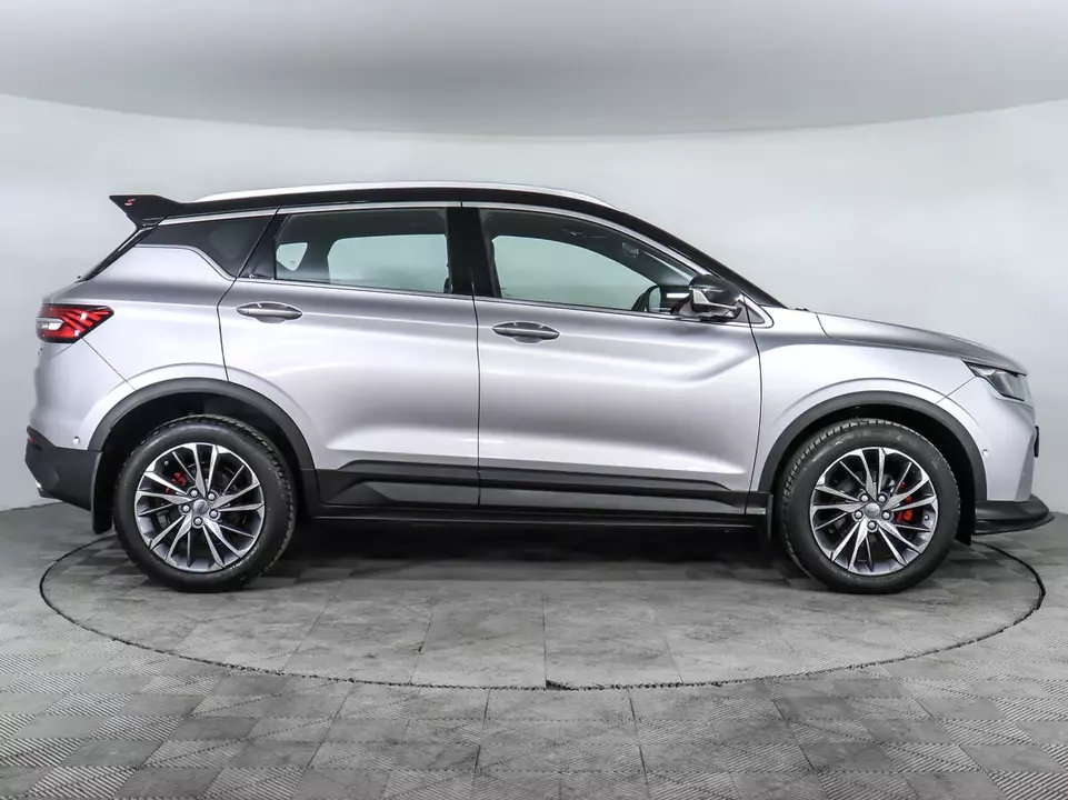 Geely Coolray, фото №4