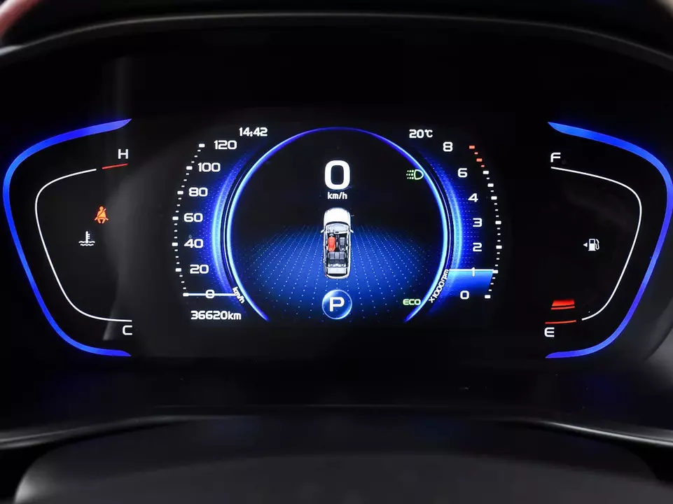 Geely Coolray, фото №13