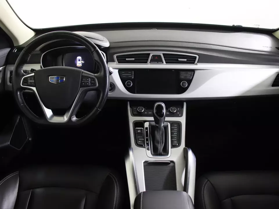 Geely Atlas, фото №12