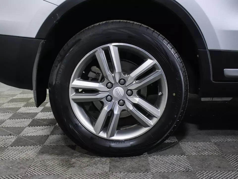 Geely Atlas, фото №15