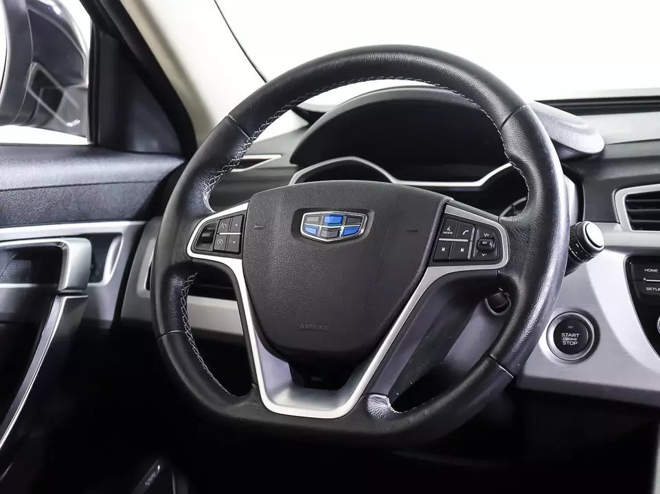 Geely Atlas, фото №17