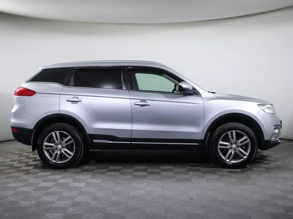 Geely Atlas, фото №4