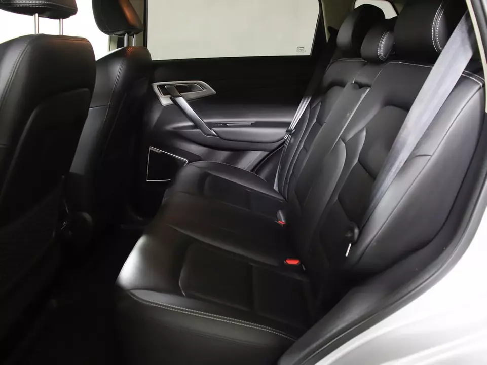Geely Atlas, фото №10