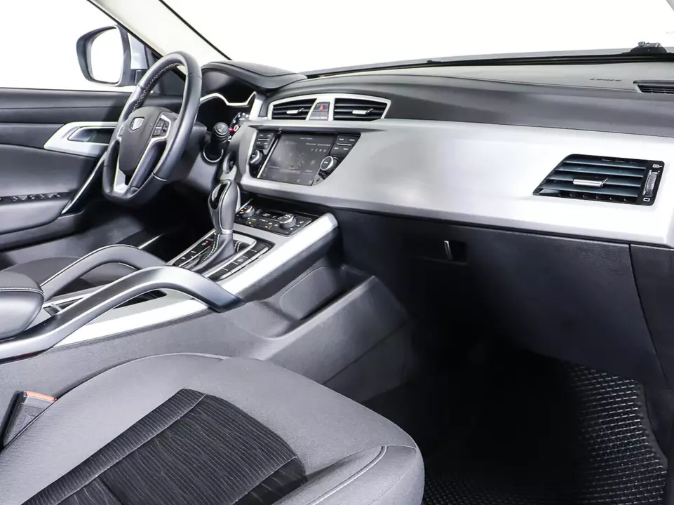 Geely Atlas, фото №11