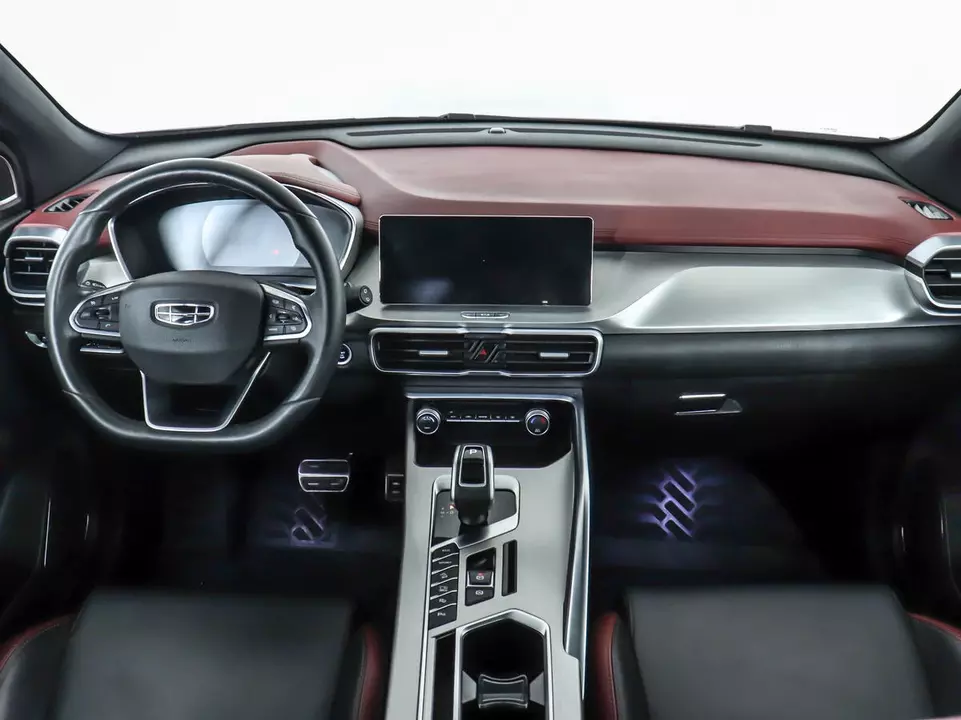 Geely Coolray, фото №11