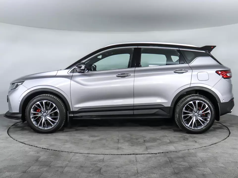 Geely Coolray, фото №8