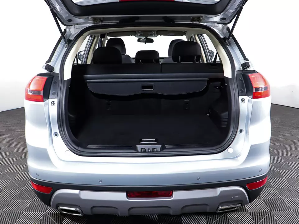 Geely Atlas, фото №10
